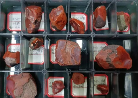 1.01亿元成交！全国首宗 “南红玛瑙” 矿权拍卖落槌