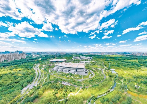 蓝天白云续写俏丽北京生态画面&nbsp;&nbsp; “十四五”时期北京PM2.5浓度已降落近20%