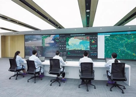 实景三维为陕西秦岭；げ迳稀笆滞场