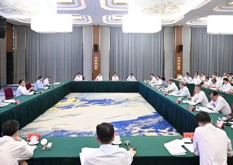 江苏召开全省沿海地域高质量发展座谈会